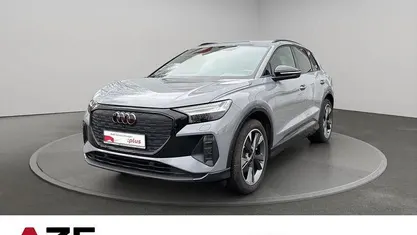Grau Gebraucht 2022 Audi Q4 e-tron Ambiente SUV | 28.890 € (Fairer Preis)
