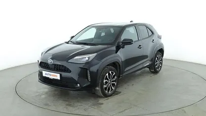 Schwarz Gebraucht 2023 Toyota Yaris Cross Team SUV | 24.050 € (Superpreis)