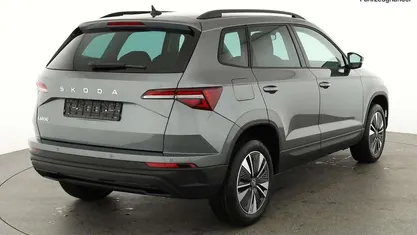 Gebraucht 2025 Skoda Karoq Selection SUV | 34.045 € (Fairer Preis)