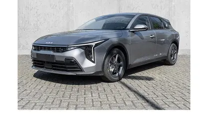 Neu Kia K4 Comfort 150 PS (110 kW) 2026 Grau Limousine