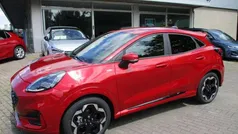 Fantastic rot metallic Neu 2025 Ford Puma ST-Line X SUV | 27.990 € (Fairer Preis)