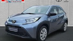 Celestite grey Gebraucht 2024 Toyota Aygo X Business Edition SUV | 15.490 € (Fairer Preis)