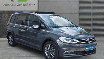Neu VW Touran 150 PS (110 kW) 2025 Grau Van / Kleinbus