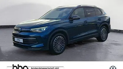 Blau Gebraucht 2025 VW Tiguan Life SUV | 34.730 € (Fairer Preis)