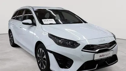 Gebraucht Kia Ceed Sportswagon Vision 105 PS (77 kW) 2022 Carraraweiß Kombi