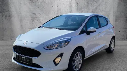 Gebraucht Ford Fiesta 101 PS (74 kW) 2018 Frostweiß Kleinwagen