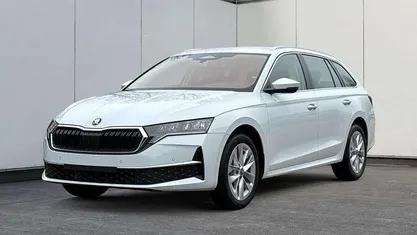 Gebraucht 2025 Skoda Octavia Selection Kombi | 34.380 € (Fairer Preis)