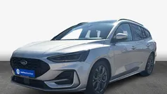 Silber Gebraucht 2023 Ford Focus ST-Line Kombi | 23.928 € (Guter Preis)