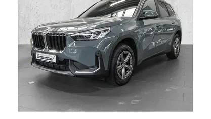 Grün Gebraucht 2023 BMW X1 Advantage SUV | 35.940 € (Fairer Preis)