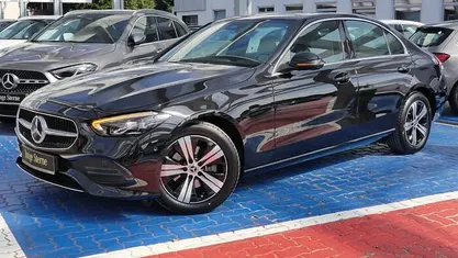 Gebraucht 2024 Mercedes C180 Avantgarde Limousine | 35.750 € (Fairer Preis)