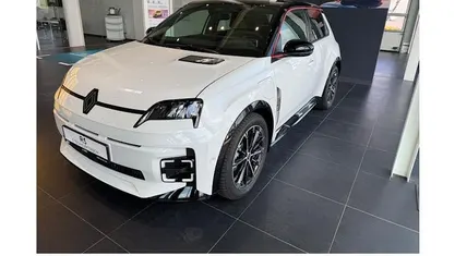 Neu Renault R5 Iconic 89 kW (122 PS) 2025 Weiß Kleinwagen