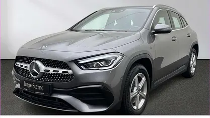 Gebraucht Mercedes GLA250 AMG 218 PS (160 kW) 2020 Lack mountaingrau SUV