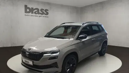 Gebraucht Skoda Karoq SportLine 150 PS (110 kW) 2023 Stahlgrau SUV