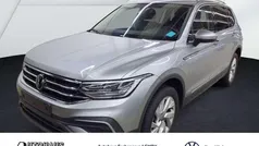 Pyrite silver met. Gebraucht 2024 VW Tiguan Allspace Life SUV | 36.889 € (Fairer Preis)