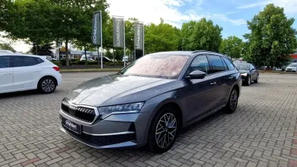 Gebraucht Skoda Octavia Tour 150 PS (110 kW) 2025 Graphitegrau metallic Kombi