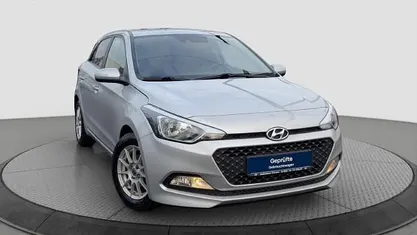 Gebraucht Hyundai i20 Trend 84 PS (61 kW) 2017 Kleinwagen