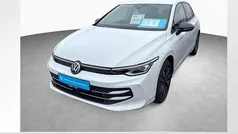 Pure white Gebraucht 2024 VW Golf VIII Goal Limousine | 26.740 € (Superpreis)