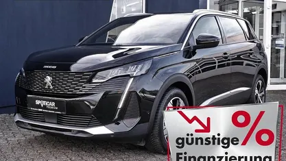 Schwarz Gebraucht 2023 Peugeot 5008 Allure Van / Kleinbus | 34.451 € (Teuer)