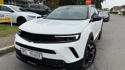 Gebraucht Opel Mokka Ultimate 131 PS (96 kW) 2024 Lack weiss banquise/typ aussenverkleidun SUV