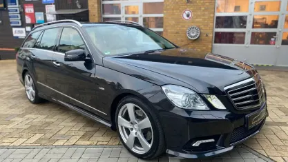 Używany Mercedes E350 AMG line 265 KM (194 kW) 2011 Czarny Kombi