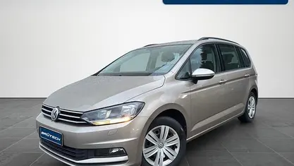 Titanium beige metallic Gebraucht 2018 VW Touran Comfortline Van / Kleinbus | 17.480 € (Fairer Preis)