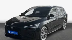 Agate black metallic Gebraucht 2023 Ford Focus ST-Line Kombi | 24.500 € (Guter Preis)