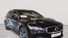 Gebraucht 2020 Volvo V60 R-Design Kombi | 25.990 € (Fairer Preis)