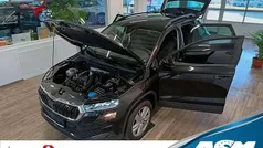 Schwarz Gebraucht 2024 Skoda Karoq Selection SUV | 28.793 € (Guter Preis)