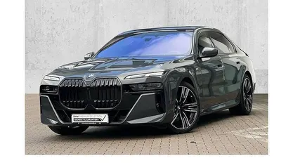 Gebraucht BMW 740 M Sport 286 PS (210 kW) 2025 Grau Limousine