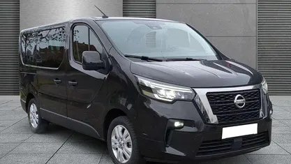 Midnight black Gebraucht 2024 Nissan Primastar Tekna Van / Kleinbus | 36.190 € (Guter Preis)