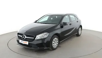 Gebraucht Mercedes A180 109 PS (80 kW) 2018 Schwarz Limousine