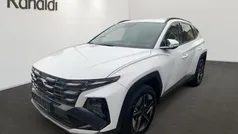Weiss Gebraucht 2024 Hyundai Tucson Trend SUV | 31.990 € (Guter Preis)