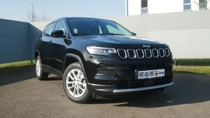 Gebraucht Jeep Compass Altitude 131 PS (96 kW) 2024 Schwarz SUV