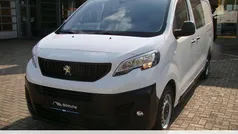 Lackierung weiss icy/typ ausse Gebraucht 2023 Peugeot Expert Van | 28.990 € (Fairer Preis)