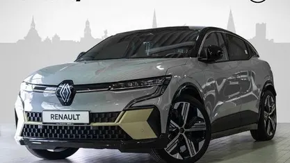 Gebraucht 2024 Renault Mégane Iconic Limousine | 39.940 € (Fairer Preis)