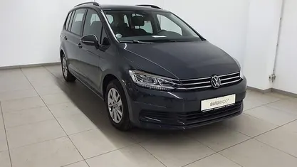 Uranograu Gebraucht 2022 VW Touran Comfortline Van / Kleinbus | 27.790 € (Guter Preis)