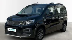 Schwarz Gebraucht 2023 Peugeot Rifter Allure Van / Kleinbus | 23.900 € (Fairer Preis)