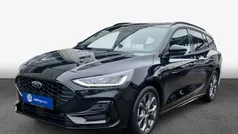 Agate black metallic Gebraucht 2023 Ford Focus ST-Line X Limousine | 22.930 € (Fairer Preis)