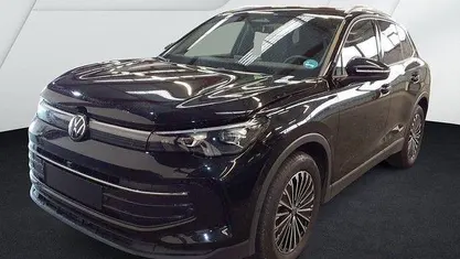 Schwarz Gebraucht 2025 VW Tiguan Goal SUV | 36.490 € (Fairer Preis)