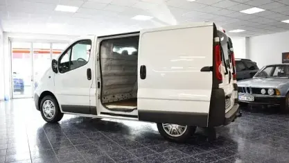Gebraucht Opel Vivaro 114 PS (83 kW) 2009 Andere Van / Kleinbus