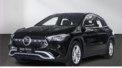 Gebraucht Mercedes GLA200 Advanced 163 PS (119 kW) 2024 Unilack nachtschwarz SUV