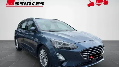 Używany Ford Focus Titanium 150 KM (110 kW) 2020 Niebieski Sedan/Limuzyna