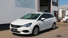 Weiß Gebraucht 2020 Opel Astra Kombi | 5.990 €