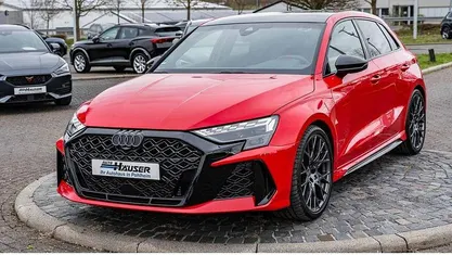 Gebraucht Audi RS3 Sport 400 PS (294 kW) 2025 Limousine