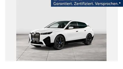 Gebraucht BMW iX M Sport 400 kW (544 PS) 2023 Weiß SUV