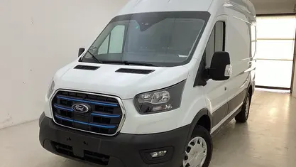 Gebraucht Ford E-Transit Trend 135 kW (184 PS) 2025 Weiß Van