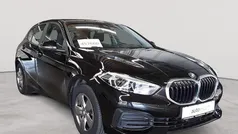 Saphirschwarz metallic Gebraucht 2022 BMW 118 Advantage Kleinwagen | 22.390 € (Fairer Preis)