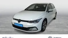 Pure white Gebraucht 2024 VW Golf VIII Move Limousine | 29.450 € (Fairer Preis)