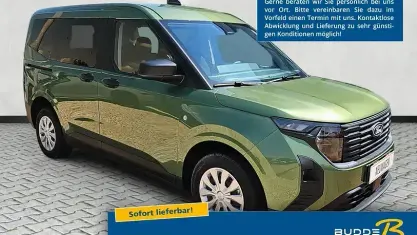 Neu Ford Tourneo Courier Trend 125 PS (91 kW) 2026 Bursting green metallic Van / Kleinbus