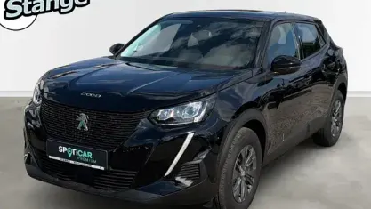 Używany Peugeot 2008 Active 131 KM (96 kW) 2022 Czarny SUV